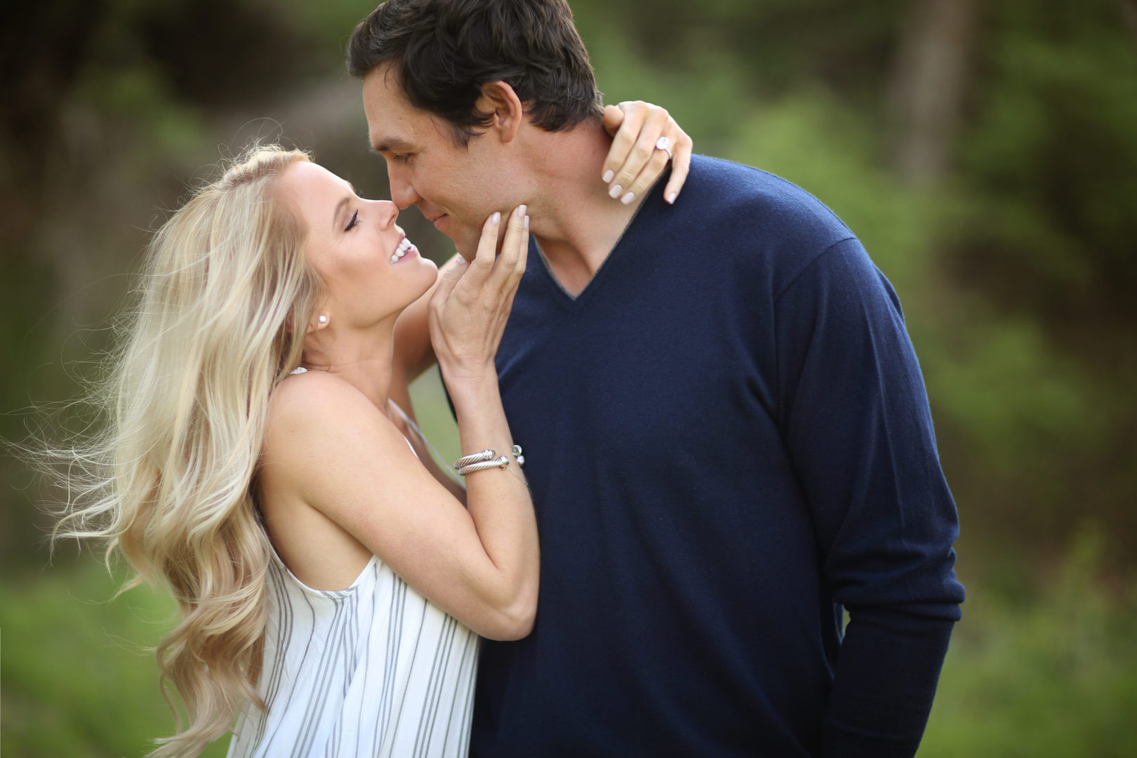 Easy Poses for Engagement Photos as demonstrated by Emma and Sam Bradford