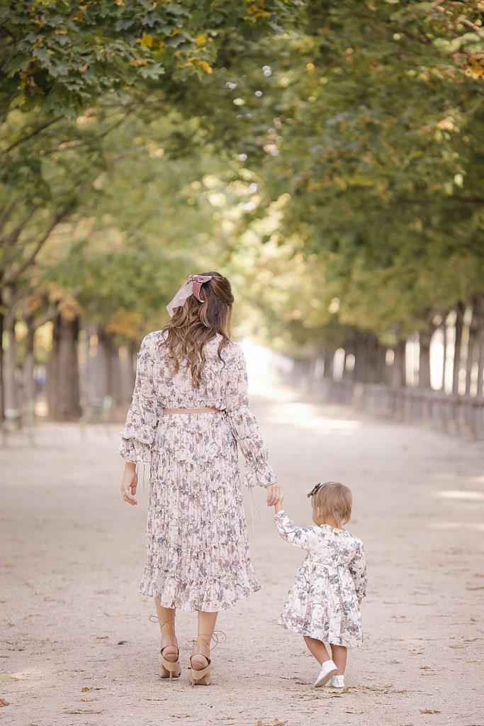 Paris Family Portraits of mother and daughter