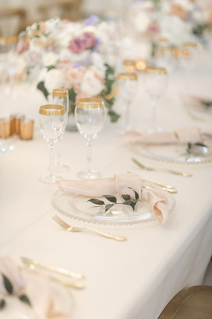 blush wedding color details showing how to choose your wedding colors